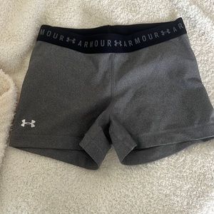 Women Under Armour spandex